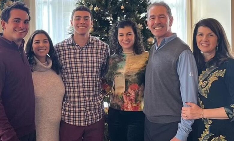 Luigi Mangione Family